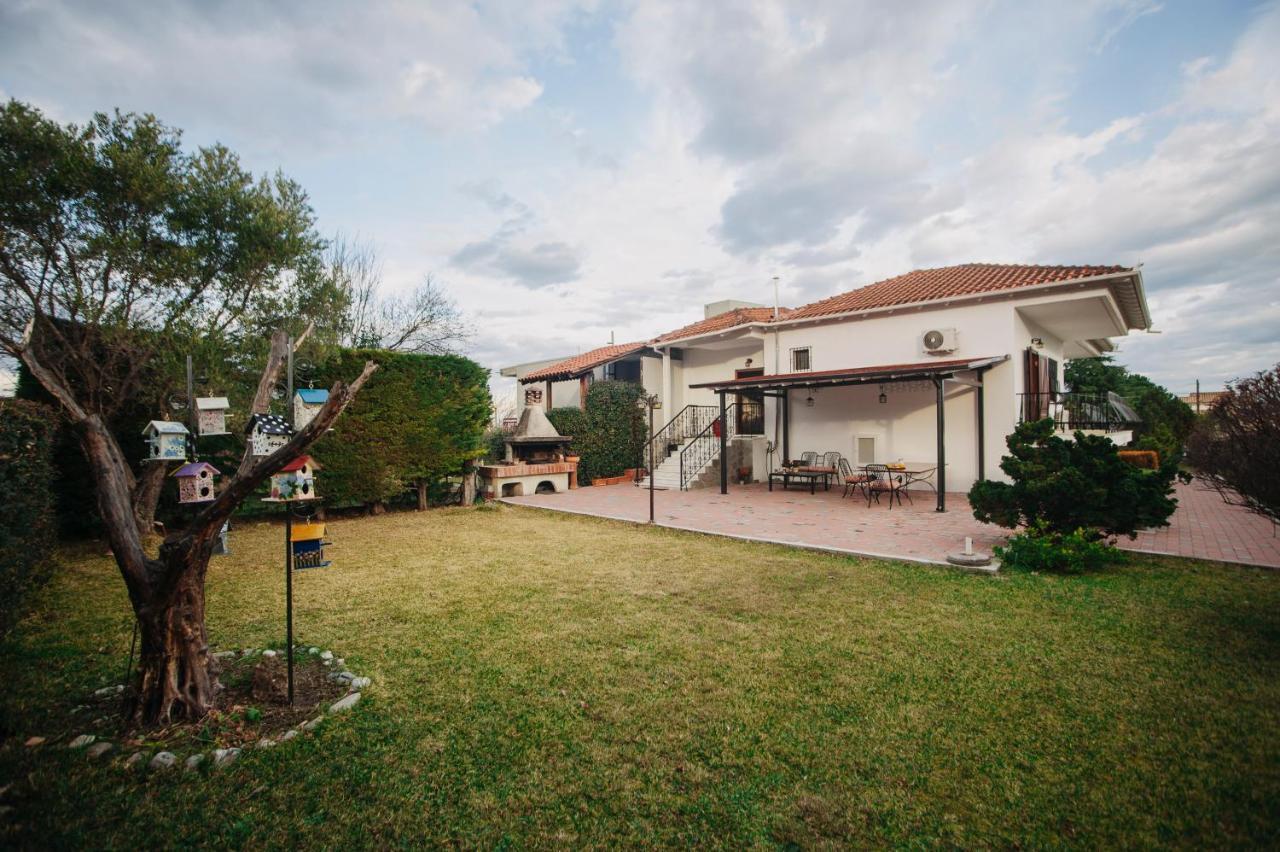 Villa Mythic House à Leptokaryá Extérieur photo
