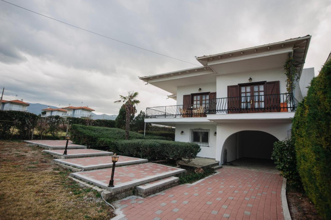 Villa Mythic House à Leptokaryá Extérieur photo